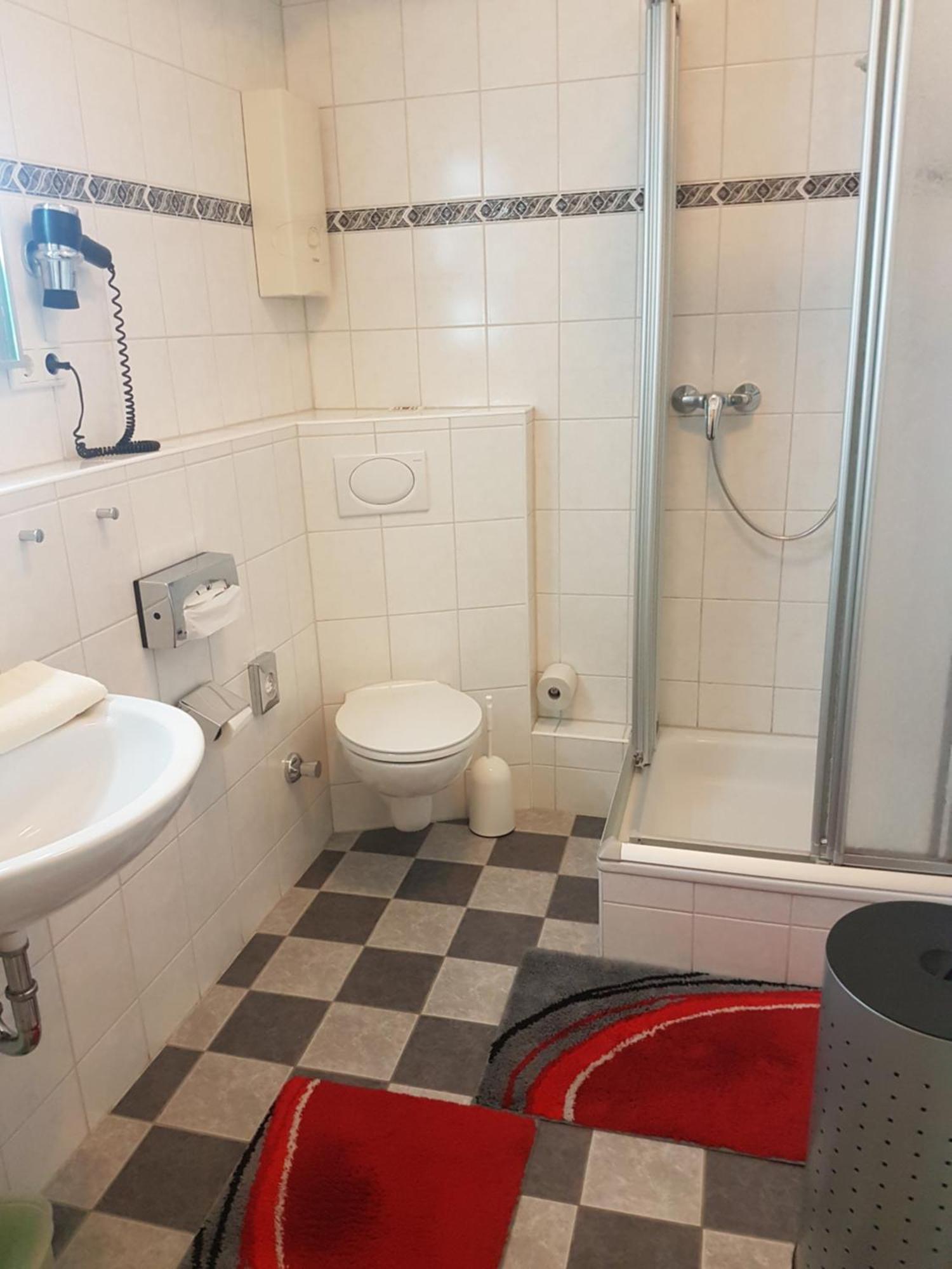 Gaestehaus Krefeld Uerdingen Dış mekan fotoğraf